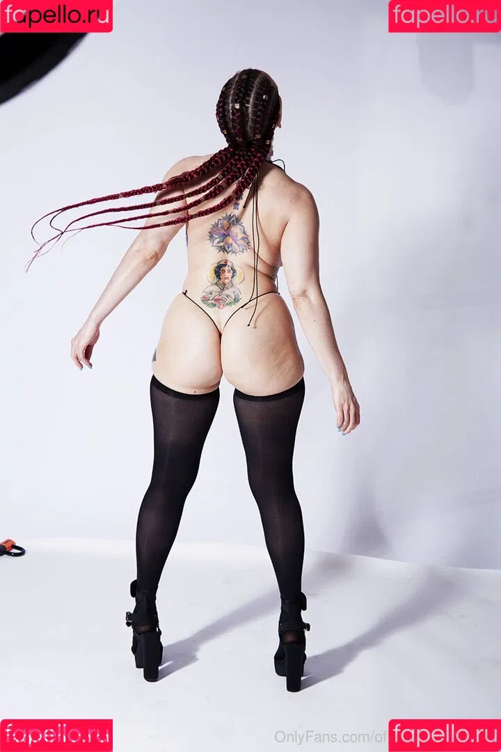 insanelyvain Onlyfans Photo Gallery 