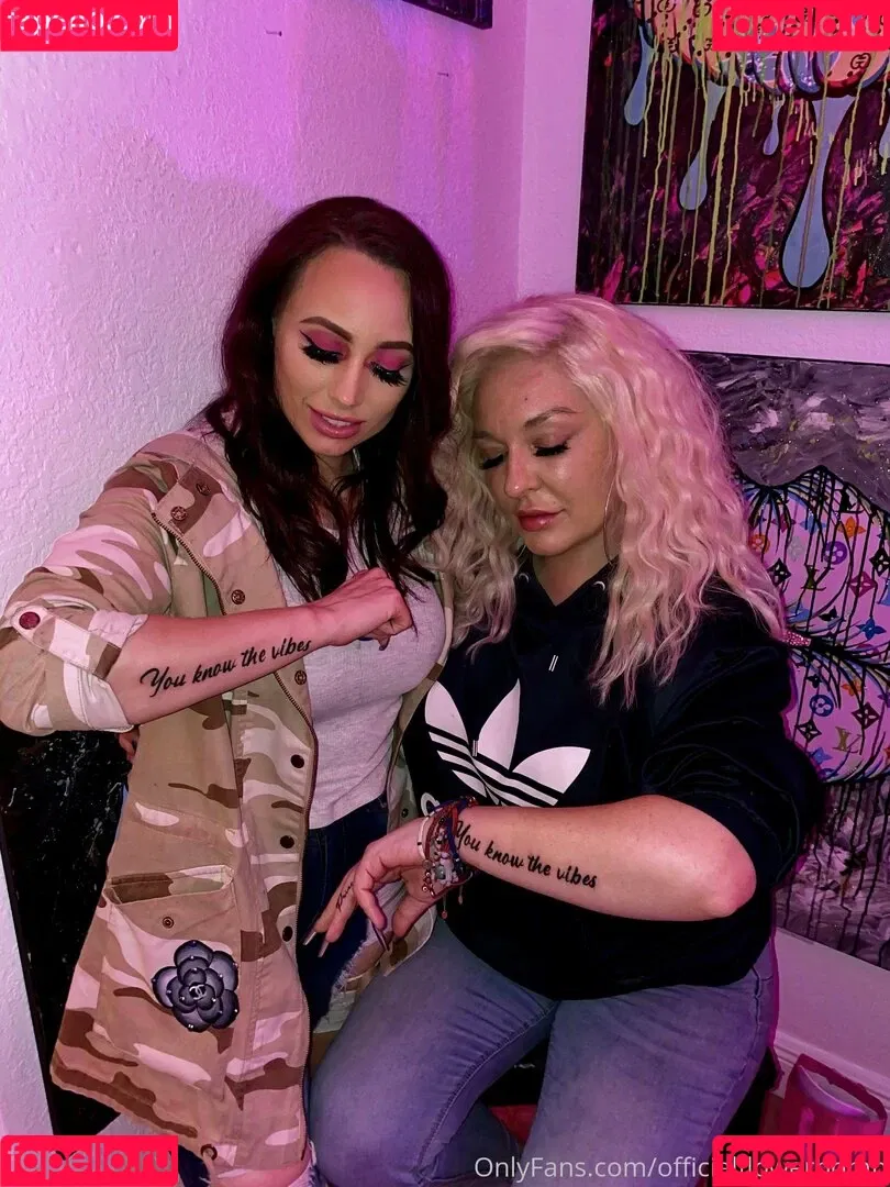 insanelyvain Onlyfans Photo Gallery 