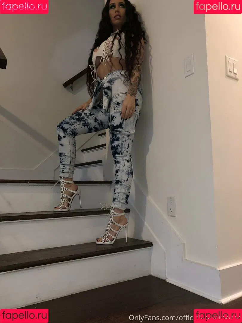 insanelyvain Onlyfans Photo Gallery 