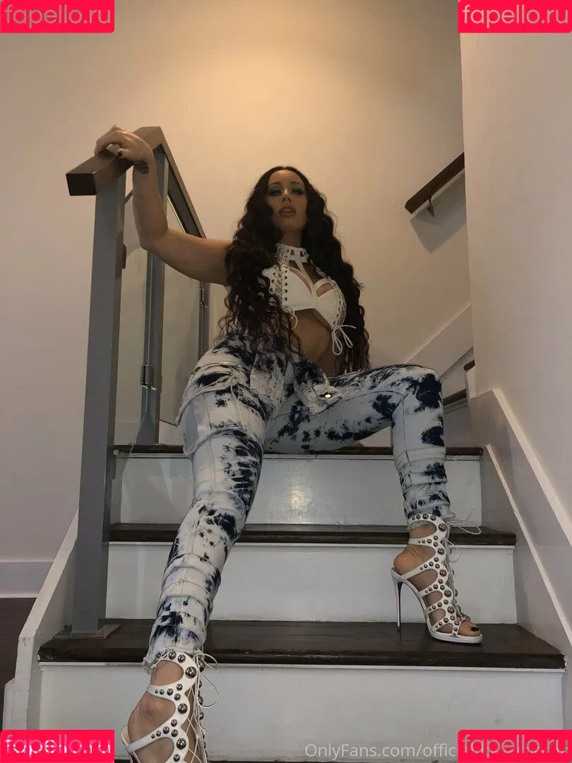 insanelyvain Onlyfans Photo Gallery 