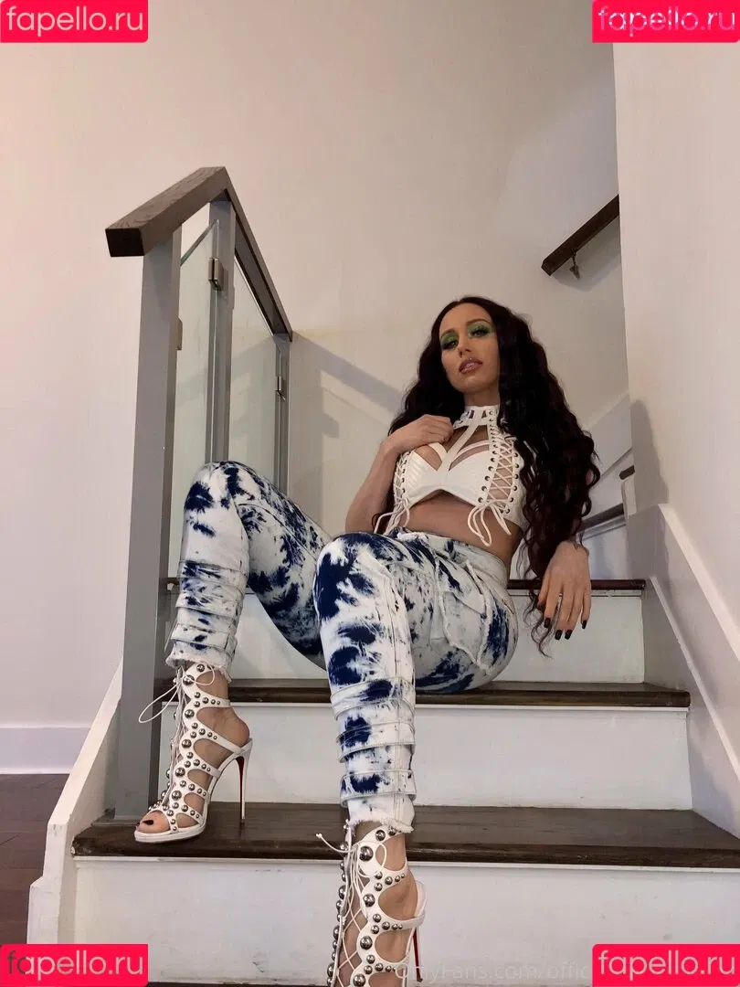 insanelyvain Onlyfans Photo Gallery 