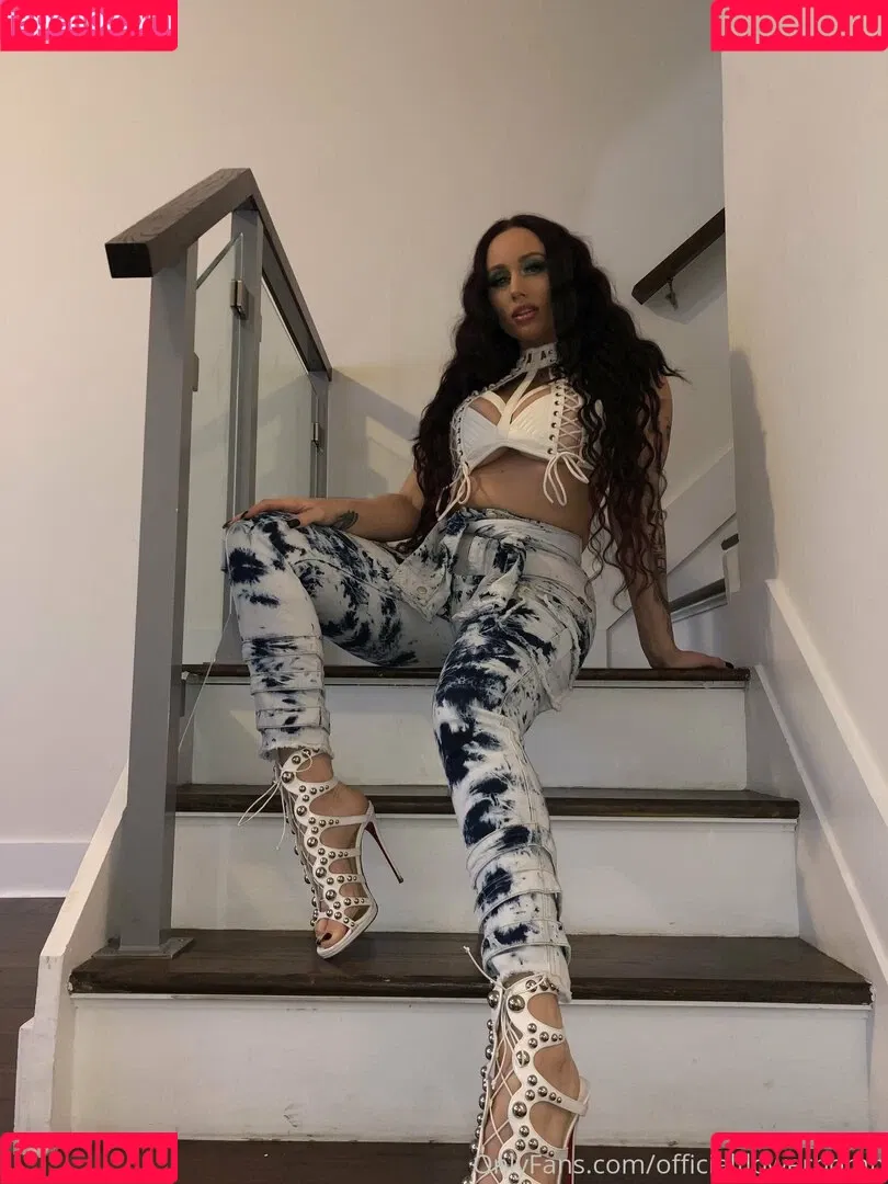 insanelyvain Onlyfans Photo Gallery 