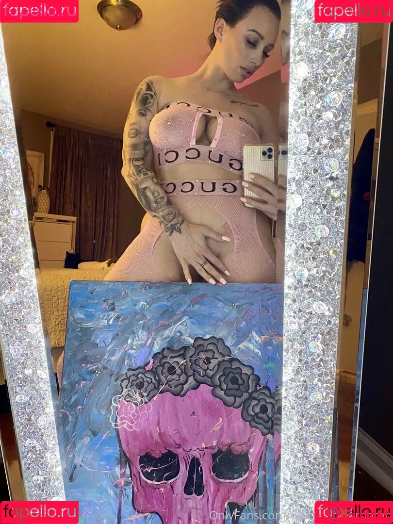 insanelyvain Onlyfans Photo Gallery 