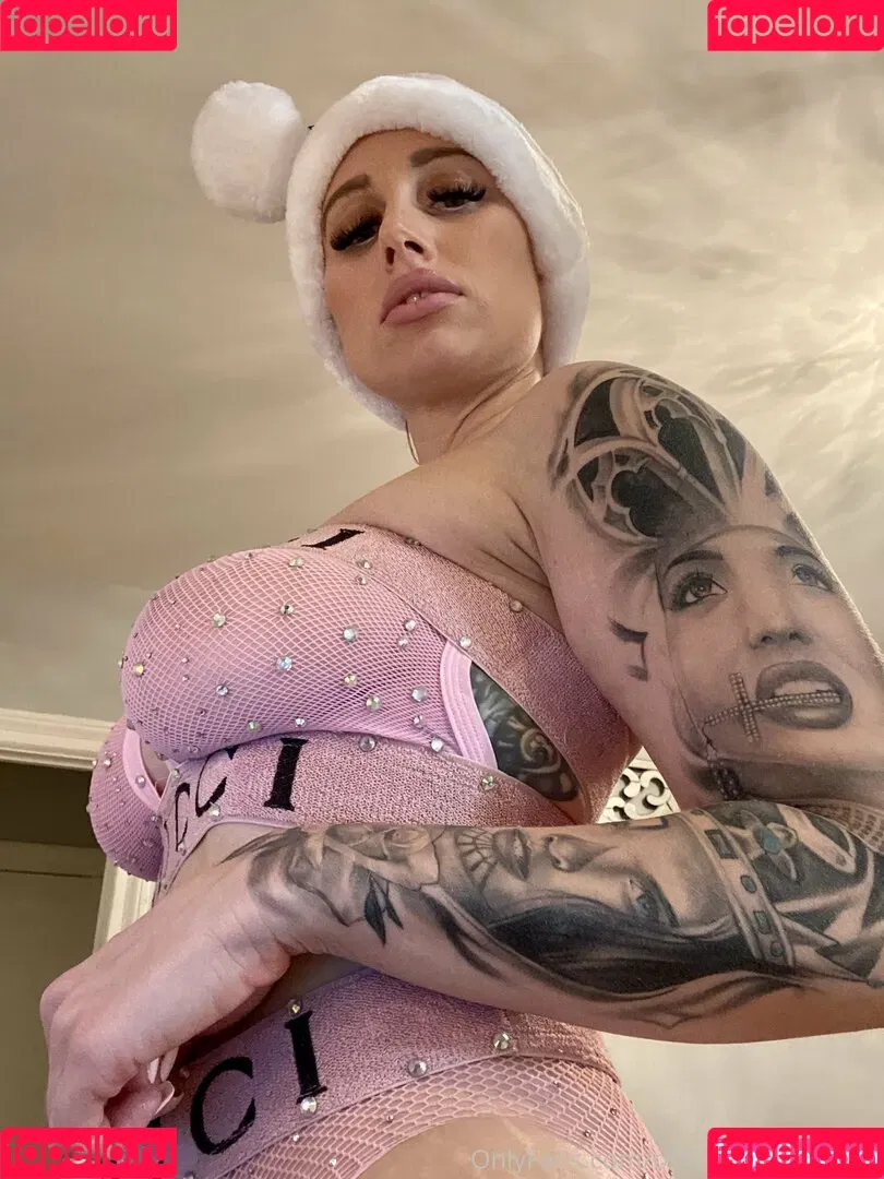 insanelyvain Onlyfans Photo Gallery 