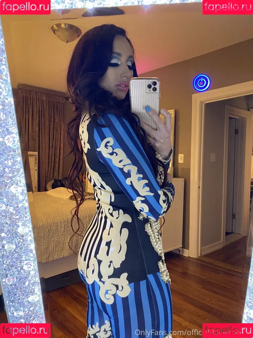 insanelyvain Onlyfans Photo Gallery 