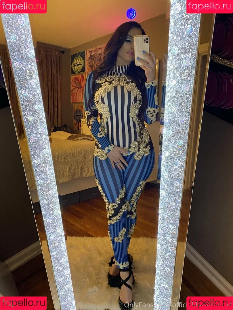 insanelyvain Onlyfans Photo Gallery 