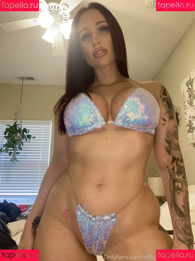 insanelyvain Onlyfans Photo Gallery 