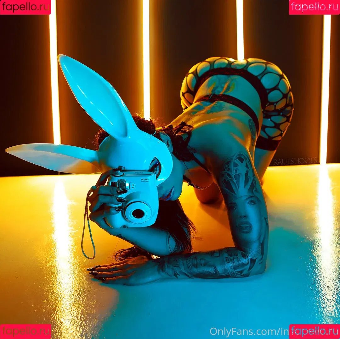 insanelyvain Onlyfans Photo Gallery 