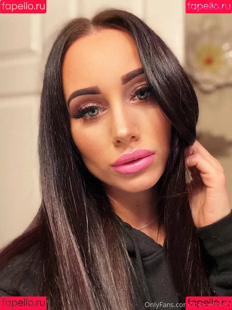insanelyvain Onlyfans Photo Gallery 