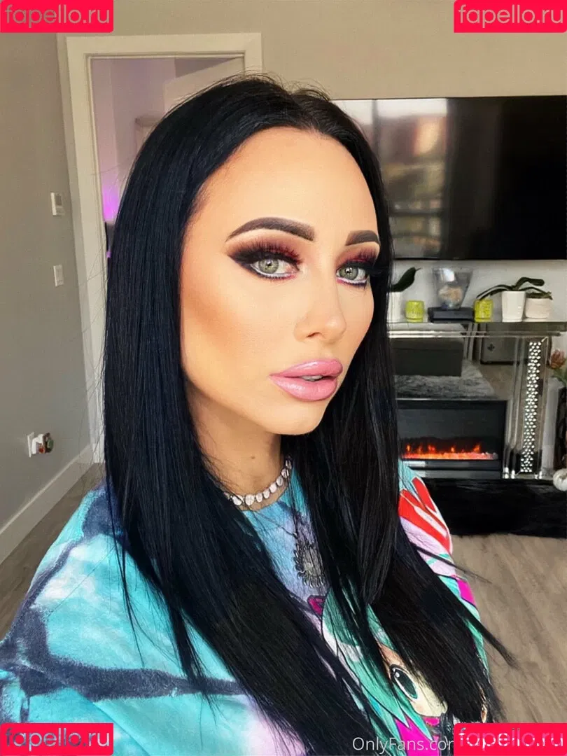 insanelyvain Onlyfans Photo Gallery 