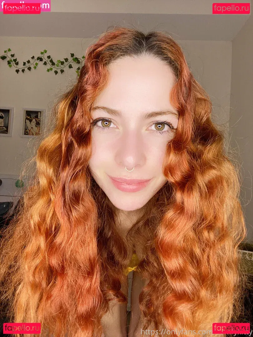 comfykitty Onlyfans Photo Gallery 