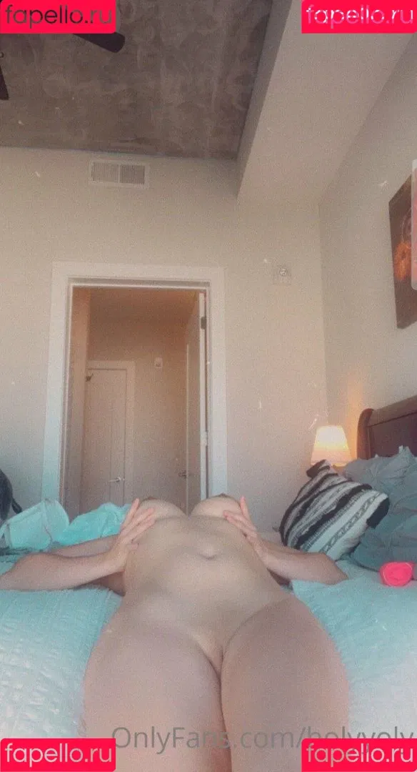 Holyyoly Onlyfans Photo Gallery 