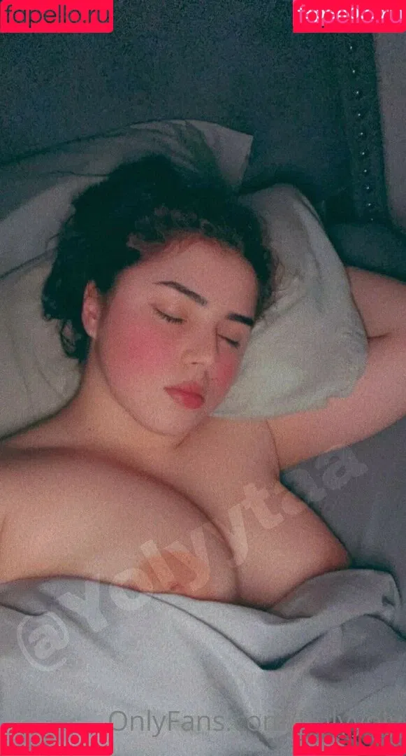 Holyyoly Onlyfans Photo Gallery 