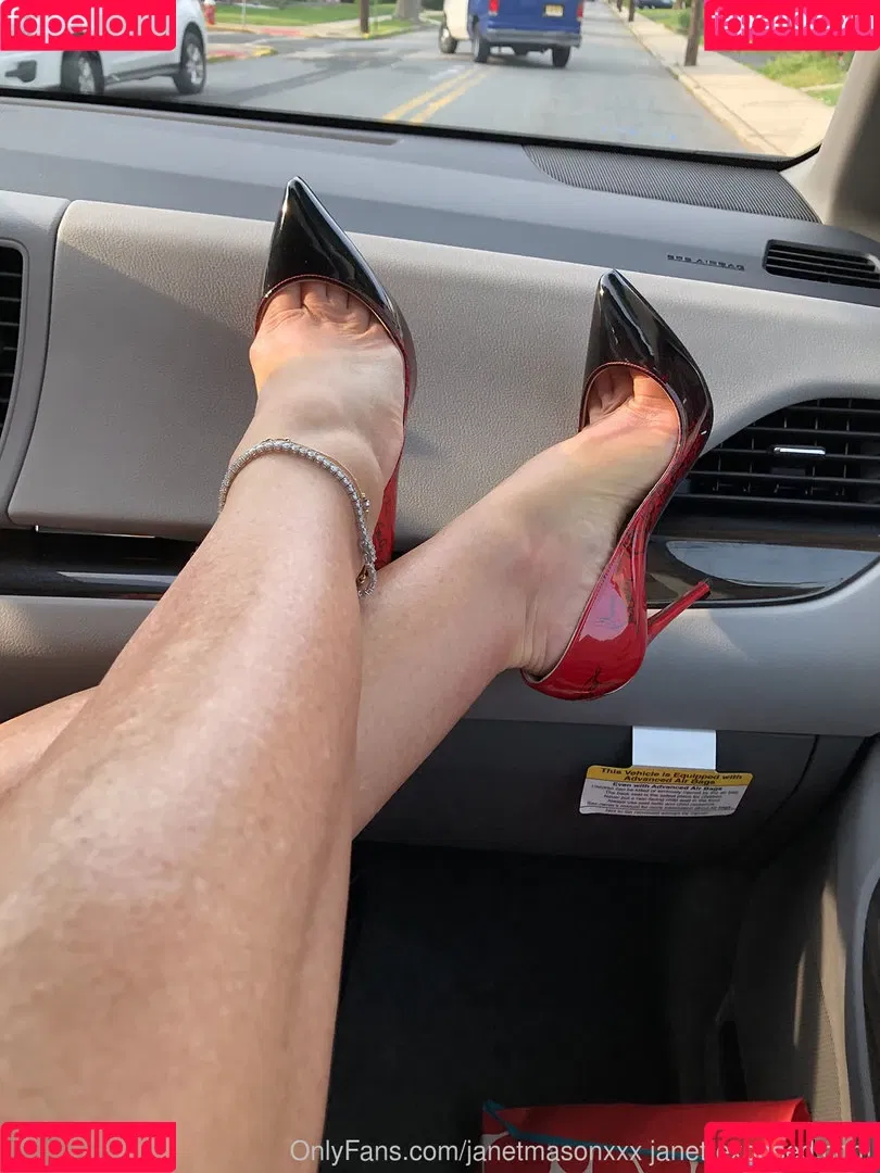 Janet Mason Onlyfans Photo Gallery 