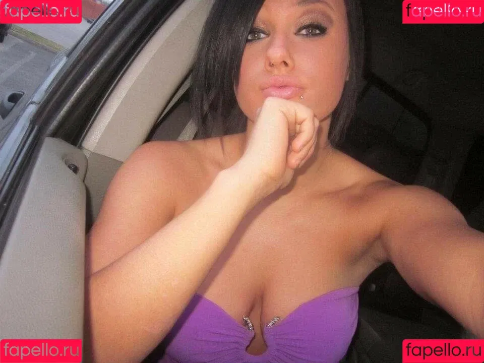 Daria Thibault Onlyfans Photo Gallery 