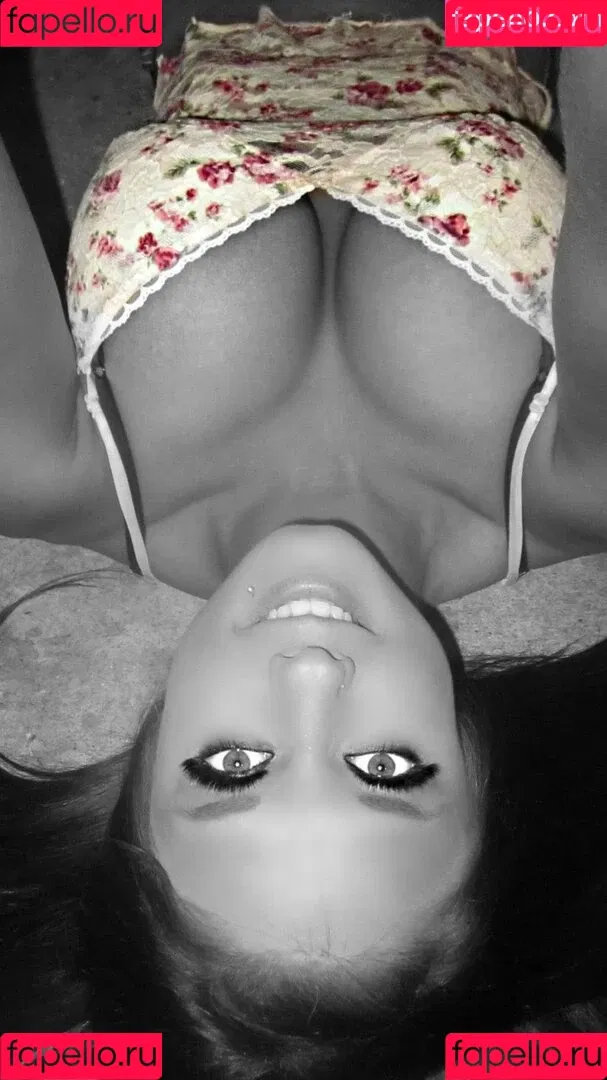 Daria Thibault Onlyfans Photo Gallery 