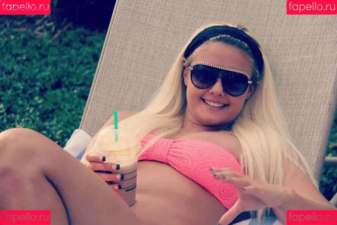 Daria Thibault Onlyfans Photo Gallery 