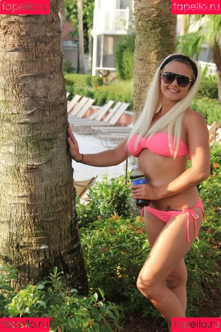Daria Thibault Onlyfans Photo Gallery 