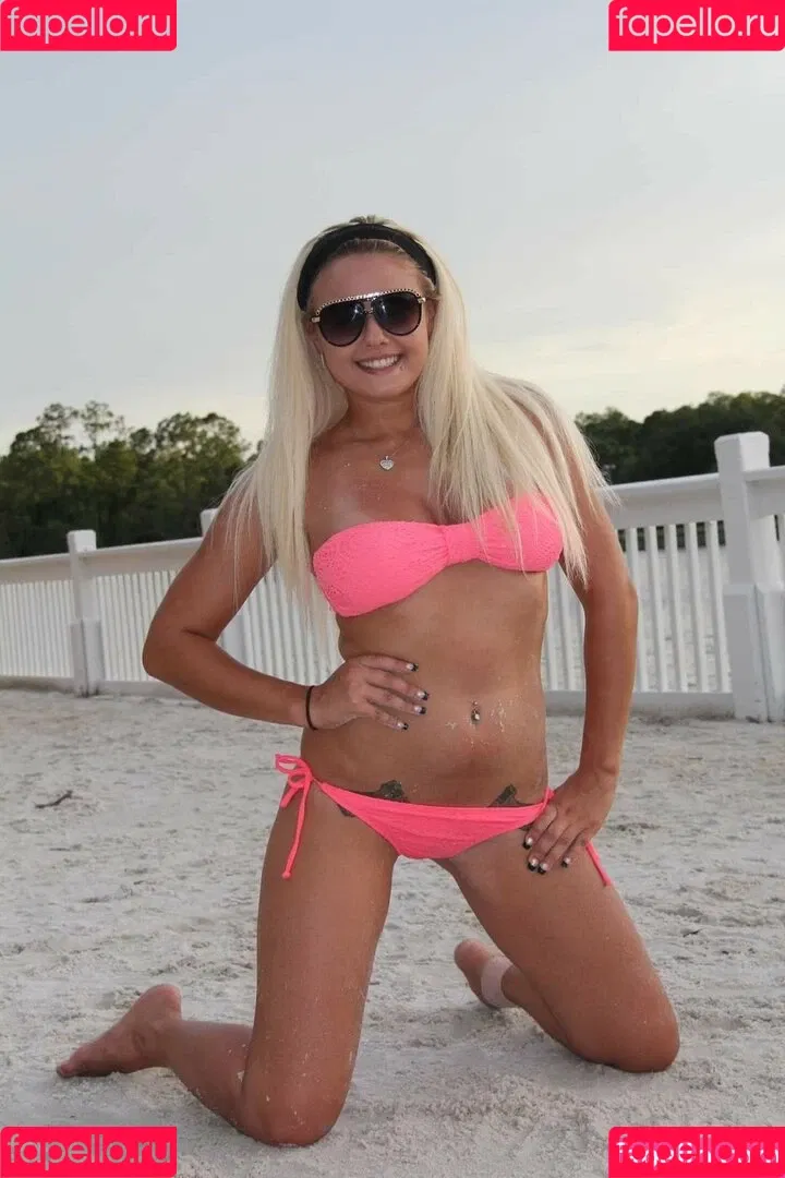 Daria Thibault Onlyfans Photo Gallery 
