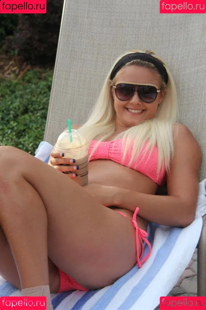 Daria Thibault Onlyfans Photo Gallery 