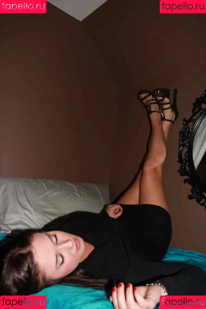 Daria Thibault Onlyfans Photo Gallery 