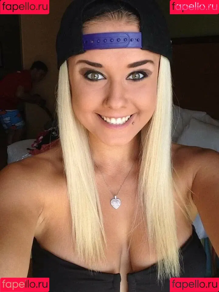 Daria Thibault Onlyfans Photo Gallery 