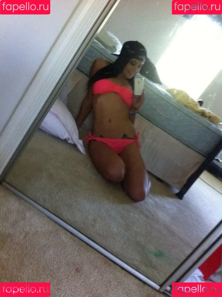 Daria Thibault Onlyfans Photo Gallery 