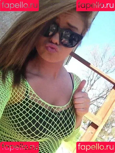 Daria Thibault Onlyfans Photo Gallery 