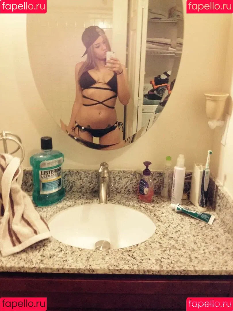 Daria Thibault Onlyfans Photo Gallery 