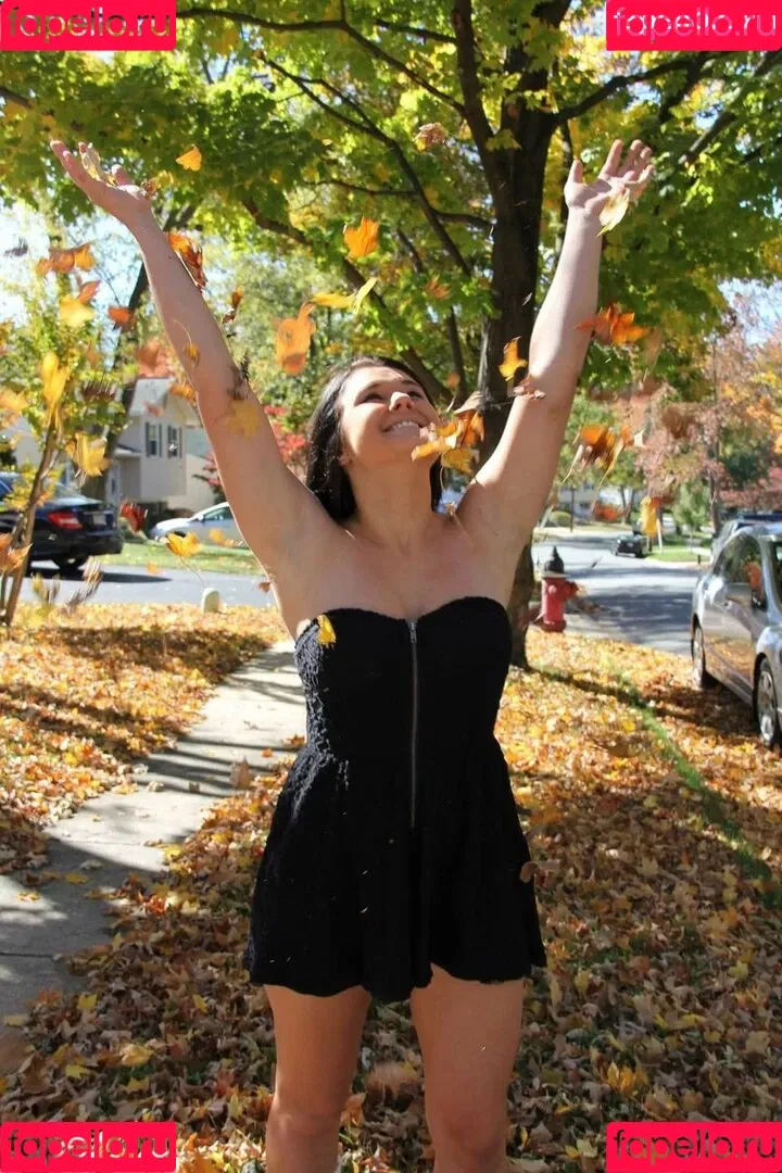 Daria Thibault Onlyfans Photo Gallery 