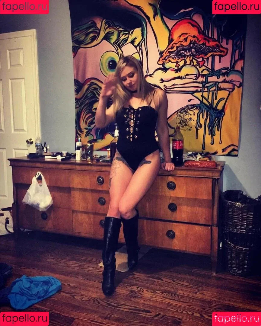 Daria Thibault Onlyfans Photo Gallery 