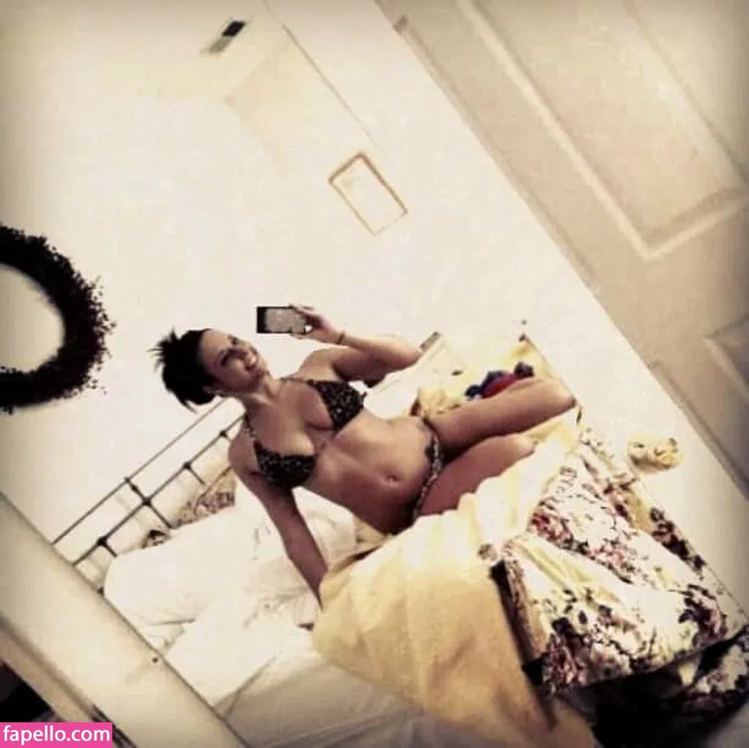 Daria Thibault Onlyfans Photo Gallery 