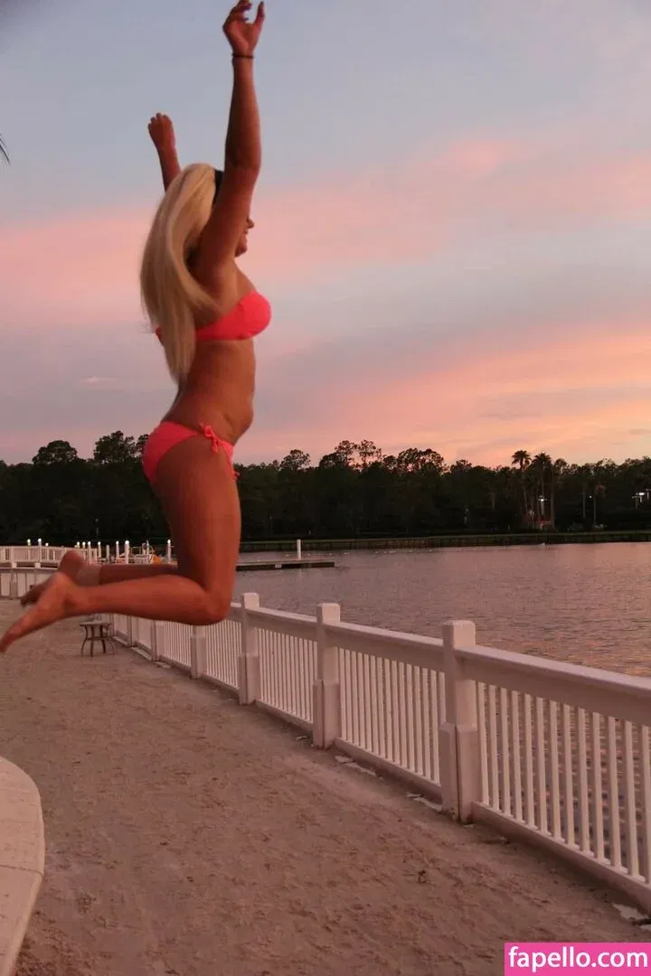 Daria Thibault Onlyfans Photo Gallery 