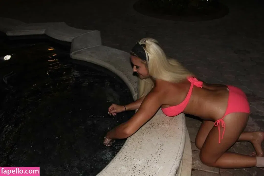 Daria Thibault Onlyfans Photo Gallery 