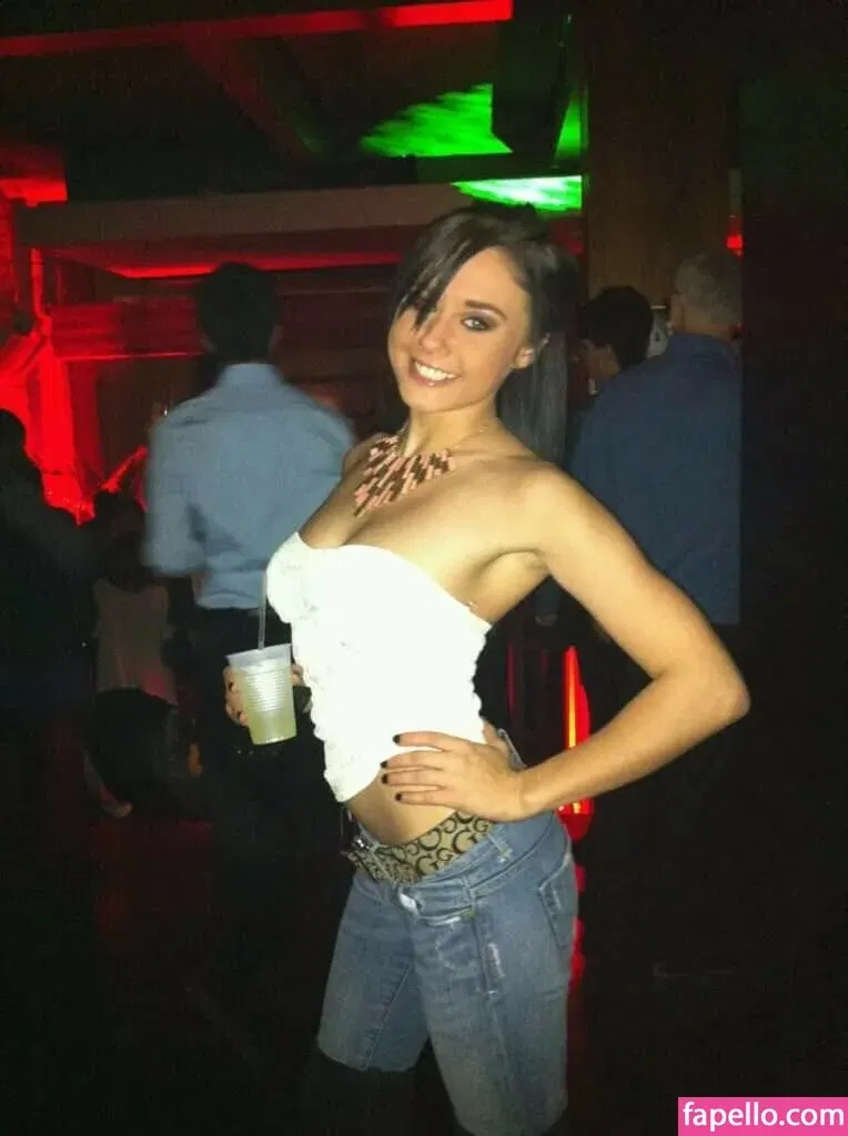 Daria Thibault Onlyfans Photo Gallery 