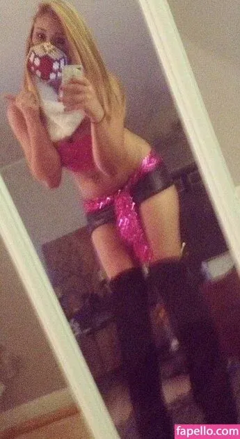 Daria Thibault Onlyfans Photo Gallery 