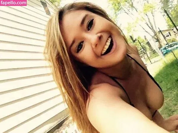 Daria Thibault Onlyfans Photo Gallery 