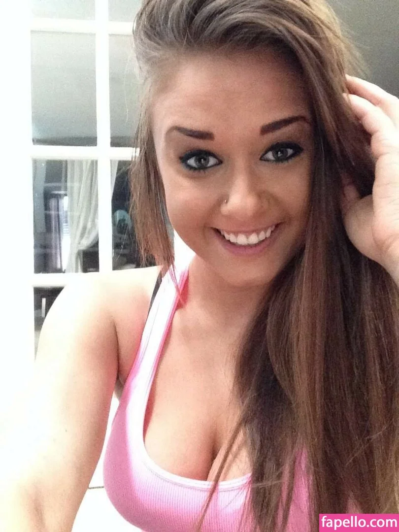 Daria Thibault Onlyfans Photo Gallery 