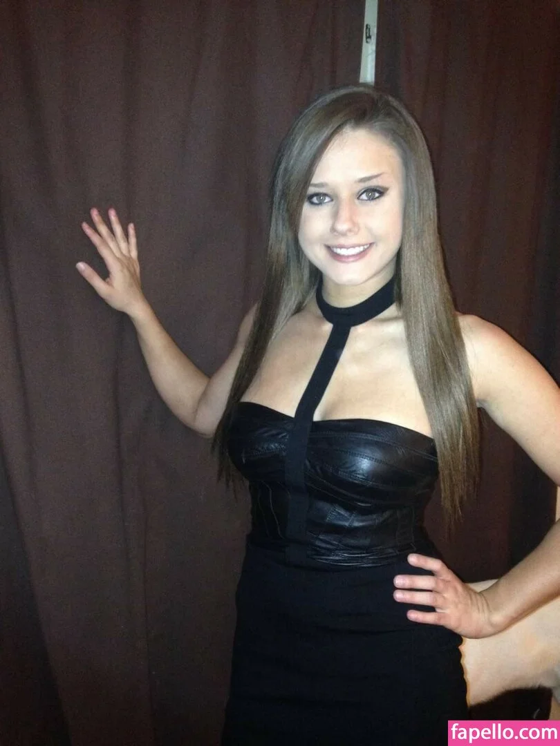 Daria Thibault Onlyfans Photo Gallery 