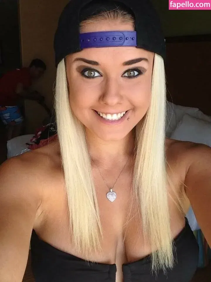 Daria Thibault Onlyfans Photo Gallery 