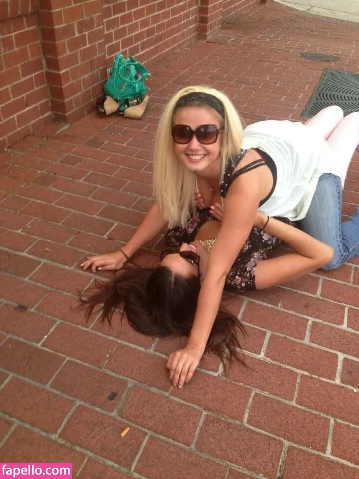 Daria Thibault Onlyfans Photo Gallery 