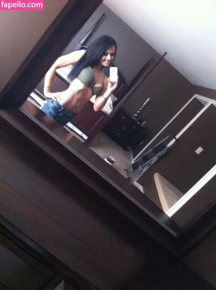 Daria Thibault Onlyfans Photo Gallery 