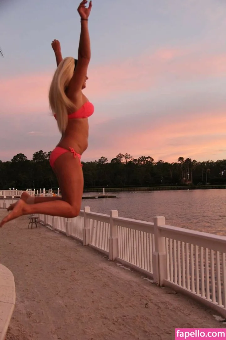 Daria Thibault Onlyfans Photo Gallery 