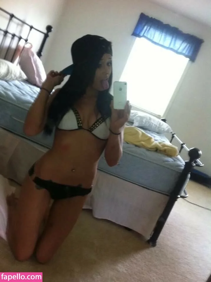 Daria Thibault Onlyfans Photo Gallery 