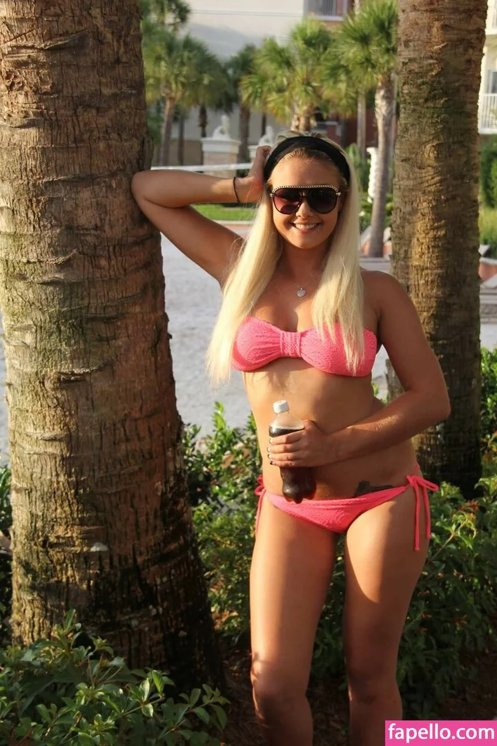 Daria Thibault Onlyfans Photo Gallery 