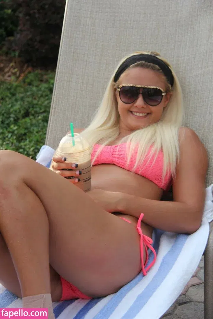 Daria Thibault Onlyfans Photo Gallery 