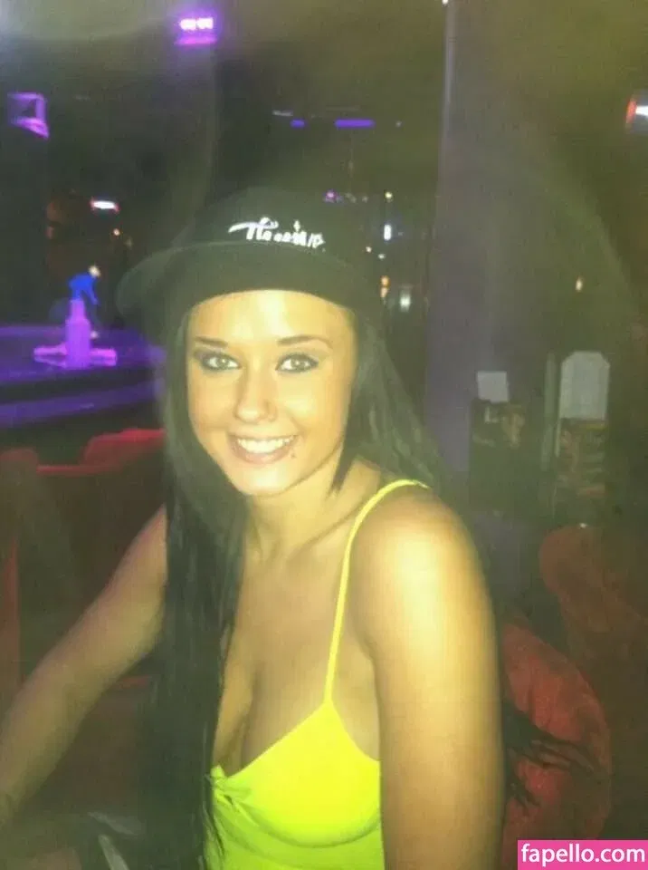 Daria Thibault Onlyfans Photo Gallery 