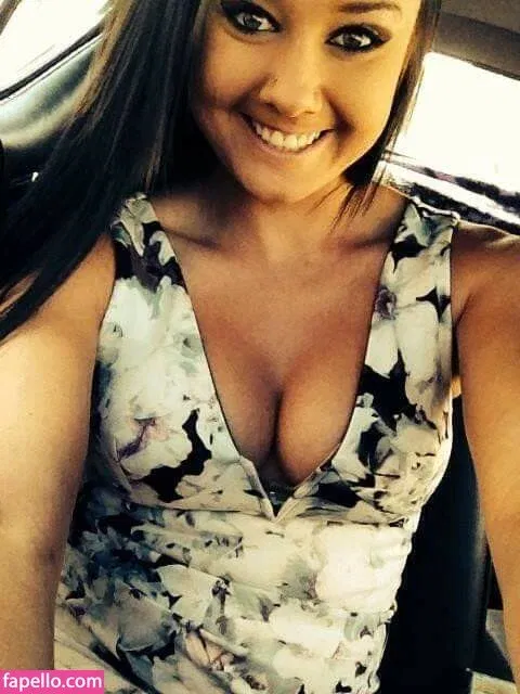 Daria Thibault Onlyfans Photo Gallery 