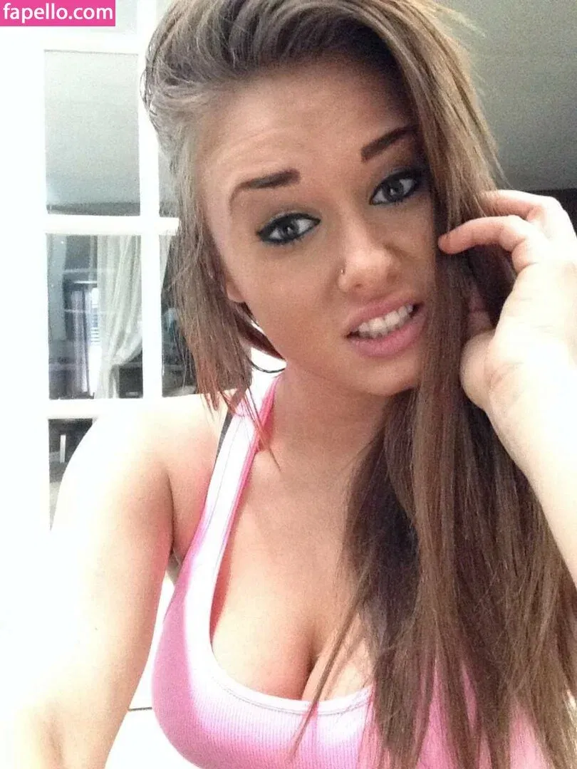 Daria Thibault Onlyfans Photo Gallery 