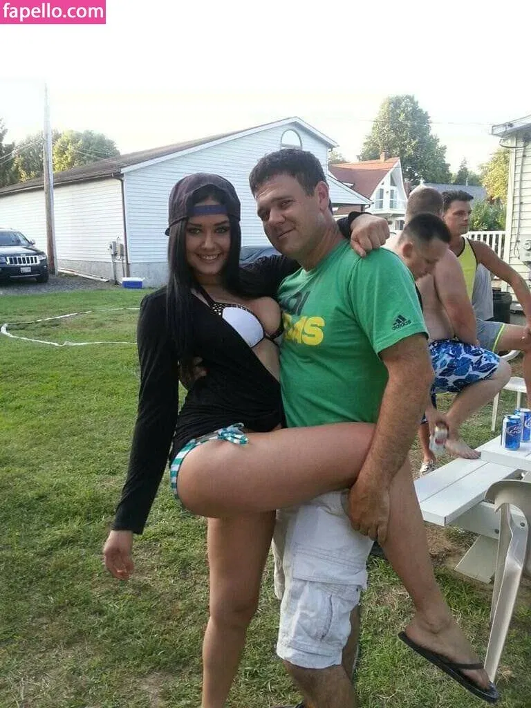 Daria Thibault Onlyfans Photo Gallery 